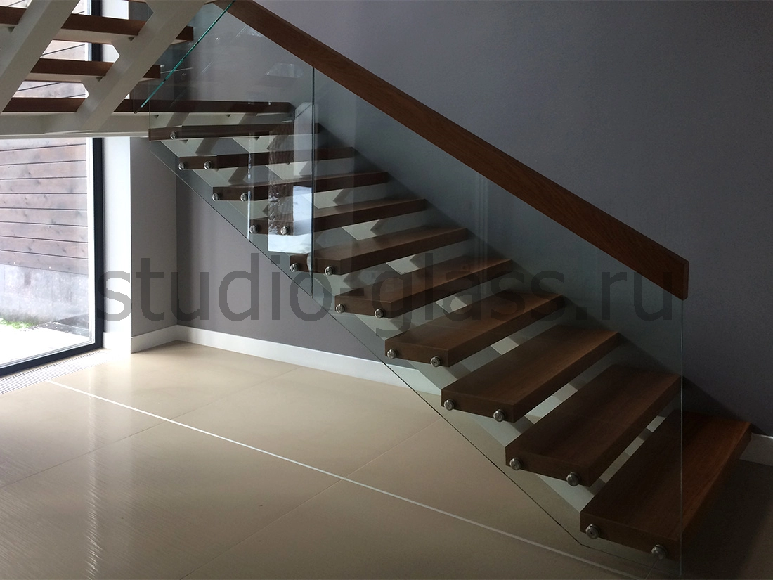 перила из стекла для балкона в Абинск