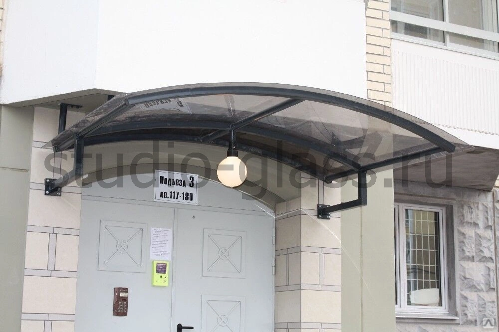 современные стеклянные козырьки в Абинск
