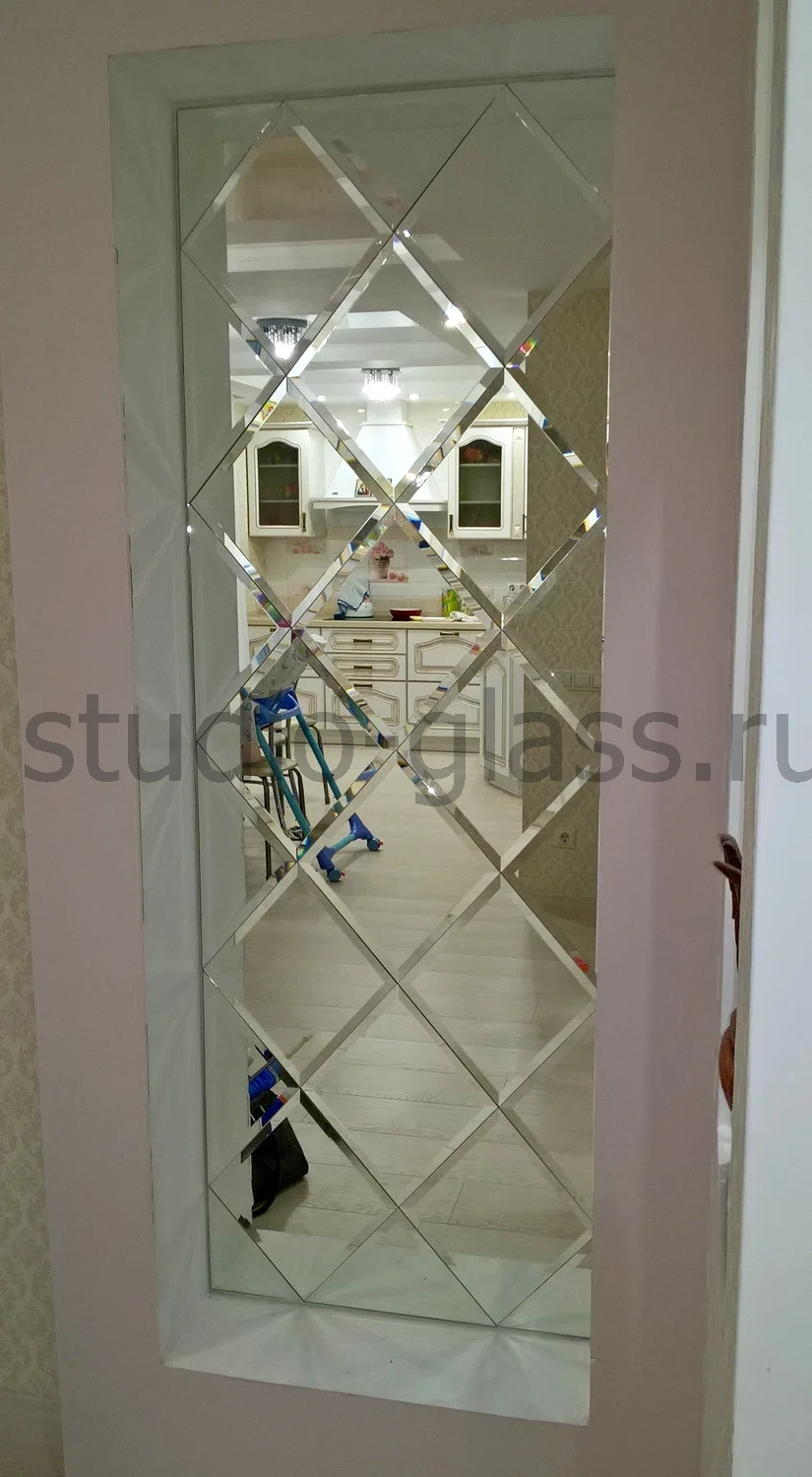 стеклянные зеркала с гравировкой в Анапа